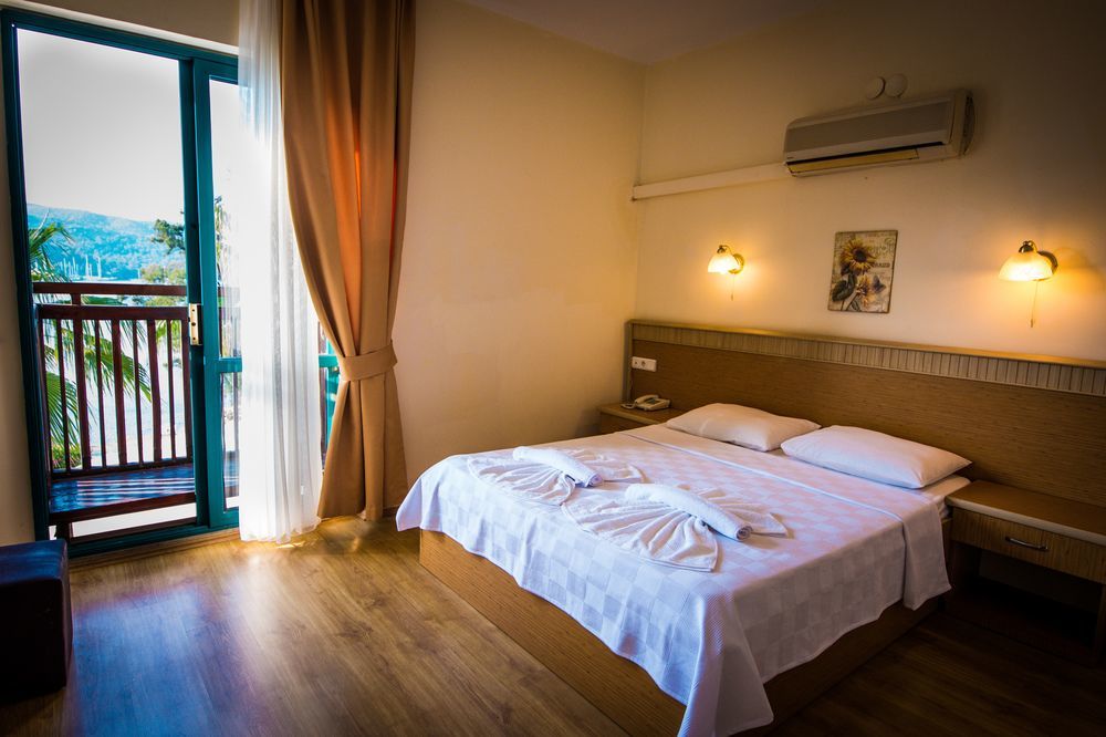 Levent Hotel Фетие Екстериор снимка